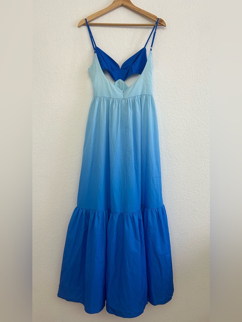 COMMENSE Sz M Backless Cutout Cami Maxi Dress OMBRÉ BLUE LIGHTWEIGHT - Picture 5 of 13